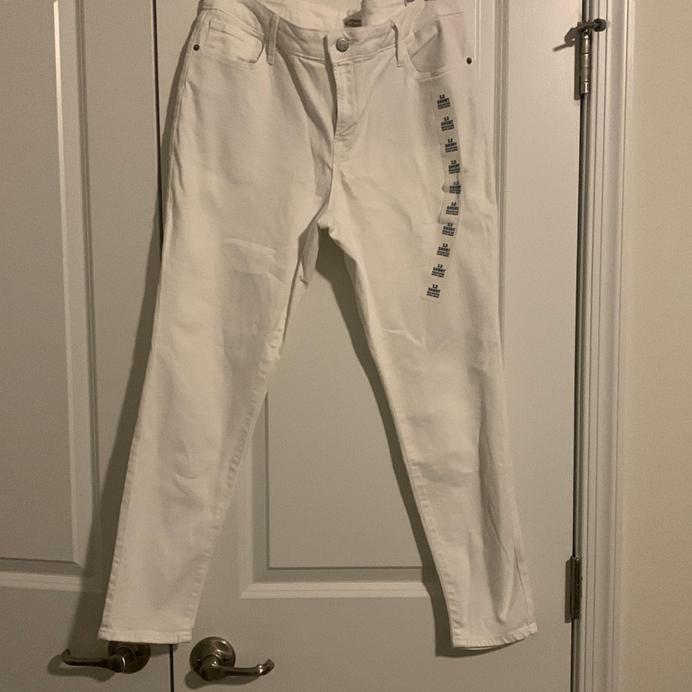 Old navy white rockstar jeans